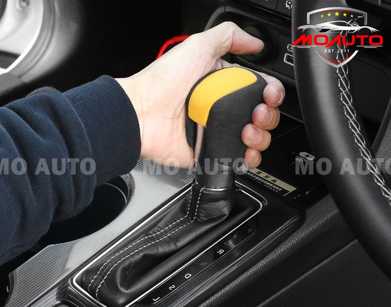 หนังครอบหัวเกียร์ CIVIC FE