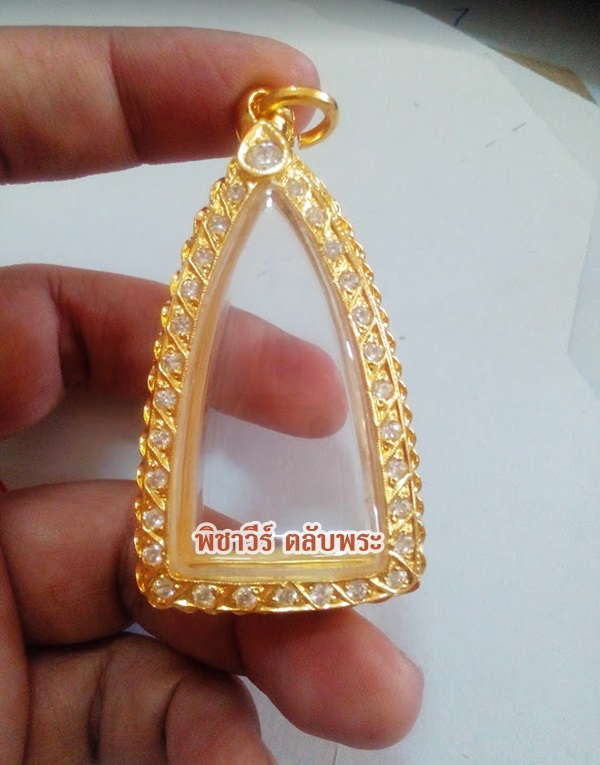 ตลับเงินฝังพลอยใส่พระกริ่ง ชุบไมครอน