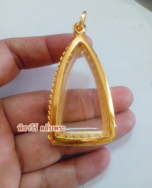 ตลับเงินฝังพลอยใส่พระกริ่ง ชุบไมครอน