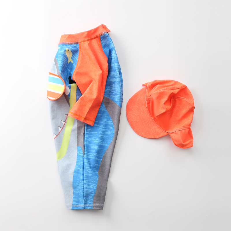 ชุดว่ายน้ำพร้อมหมวก ลายปลาฉลาม ไซส์ S