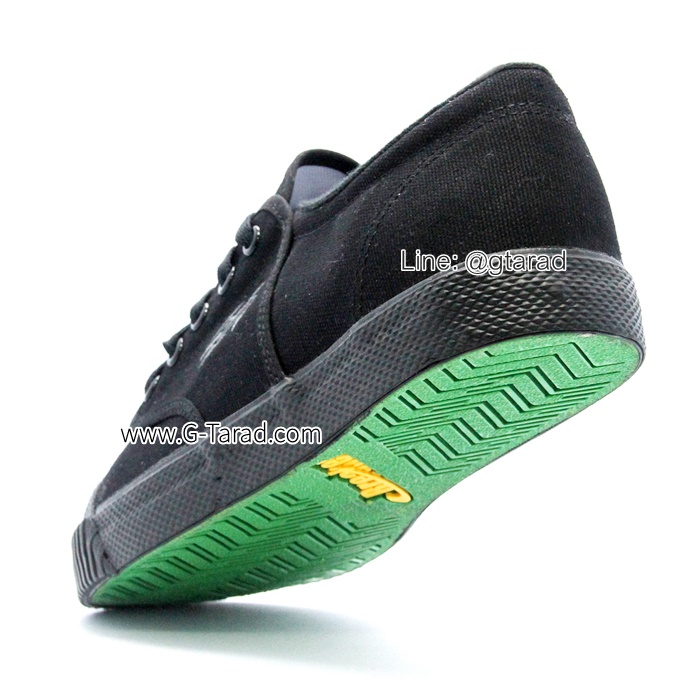 รองเท้าผ้าใบ Breaker 4×4 สีดำ