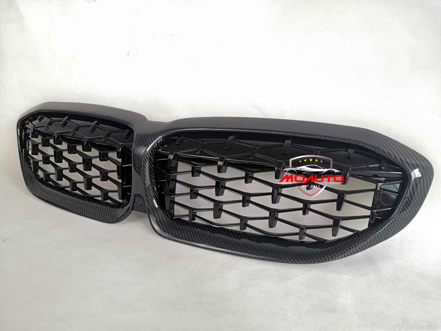 กระจังหน้าไดมอนกริว BMW G20