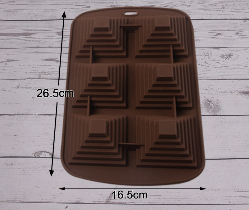 แม่พิมพ์ซิลิโคน พีระมิด pyramid 6.5*4 cm 70 g 005446