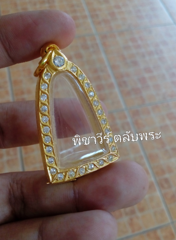 ตลับเงินฝังพลอยขาว ชุบไมครอน