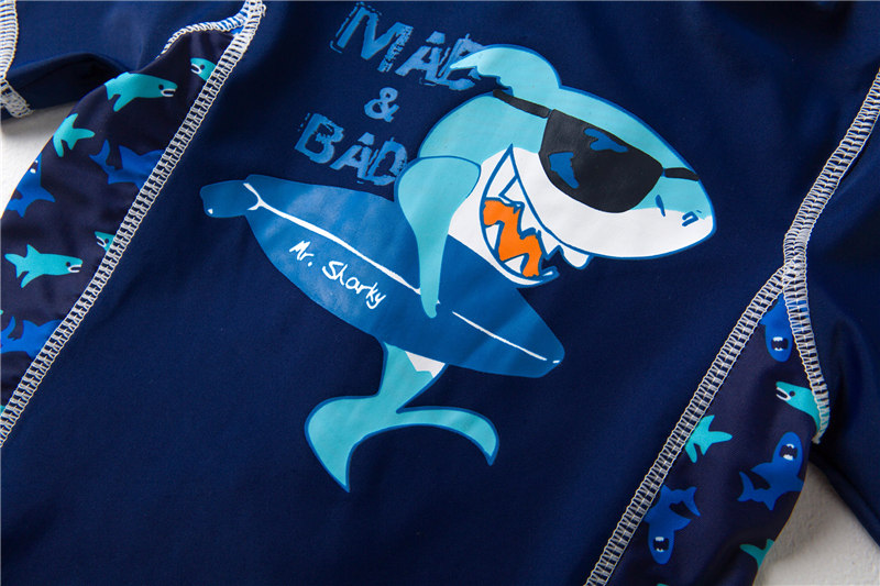 ชุดว่ายน้ำ พร้อมหมวก ลายฉลาม สีกรมท่า ไซส์ 10