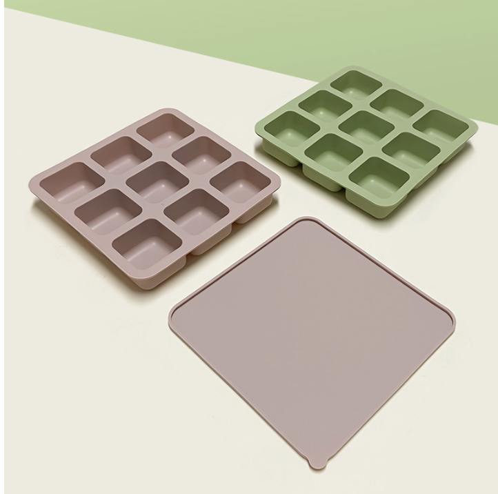 แม่พิมพ์ซิลิโคน สี่เหลี่ยมขอบมนพร้อมฝา 9 ช่อง 125g 6*6*3.5cm 005256