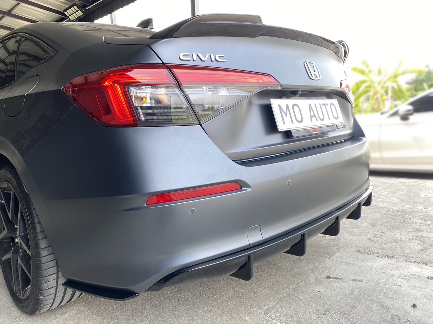 ดิฟหลัง M-SPORT ดำเงา V2 CIVIC FE