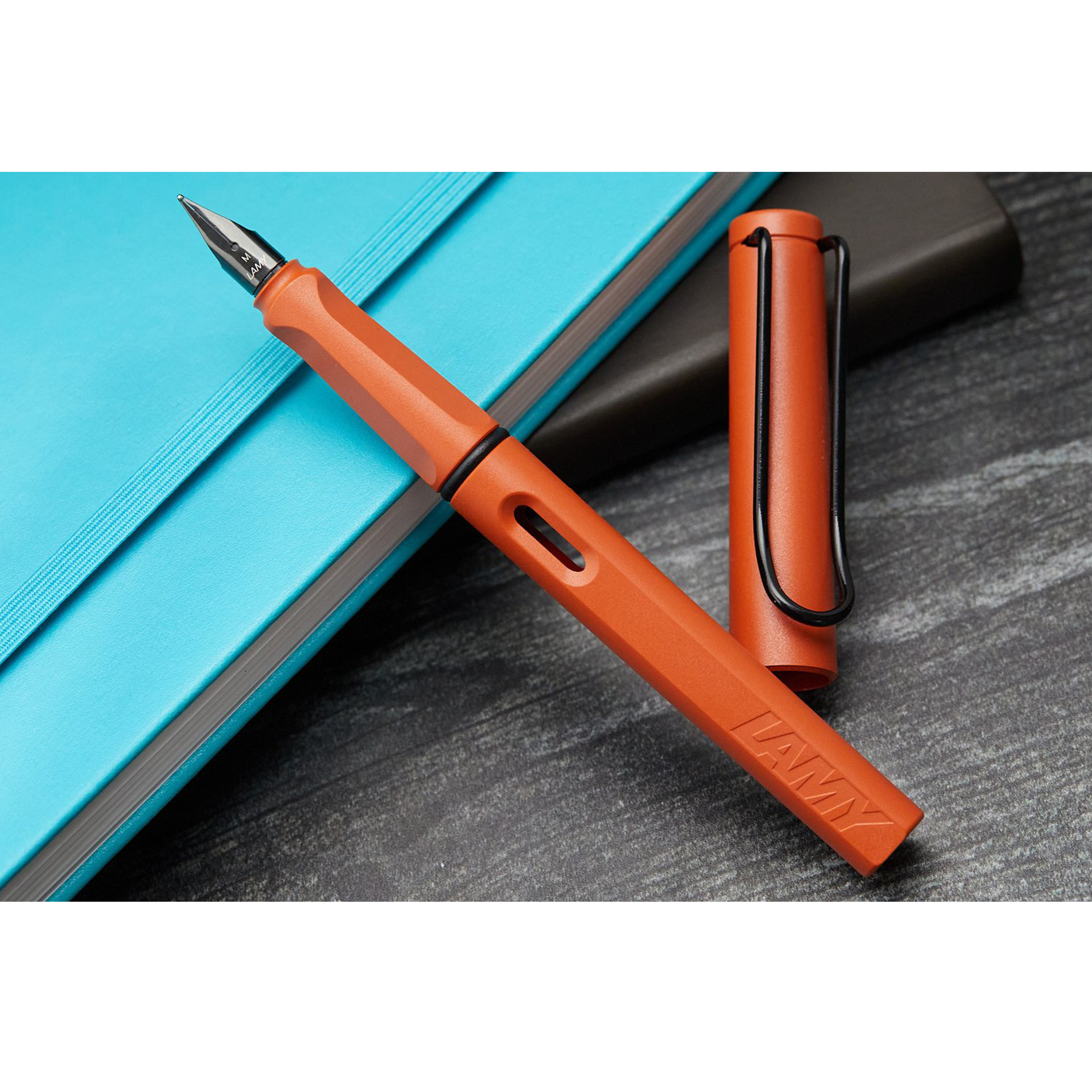 LAMY safari fountain pen terra red 2021 limited edition