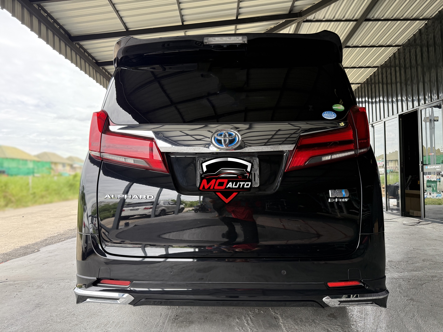ชุดแต่งรอบคัน ALPHARD 30 HYBRID X ทรง Modellista