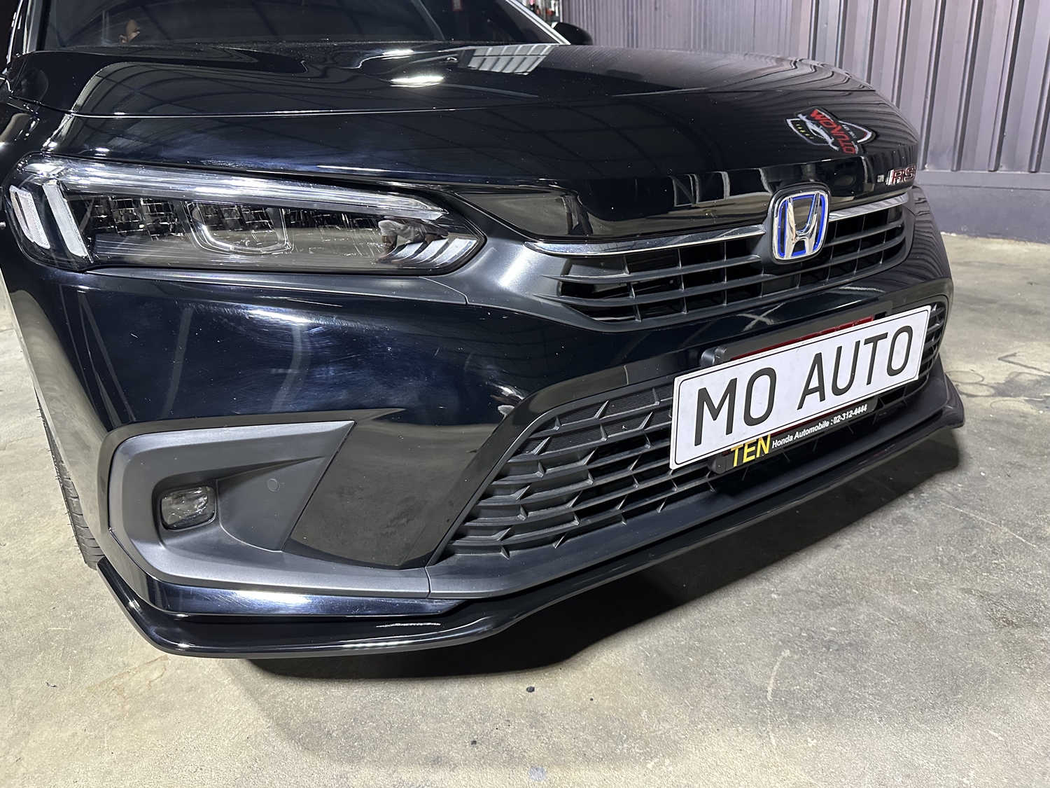 ลิ้นหน้าดำเงา CIVIC FE รุ่นลิ้นสั้น