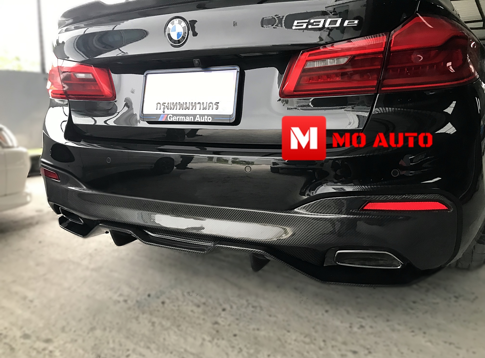 Diffuser BMW Series 5 G30 Pure Carbon ทรง MP
