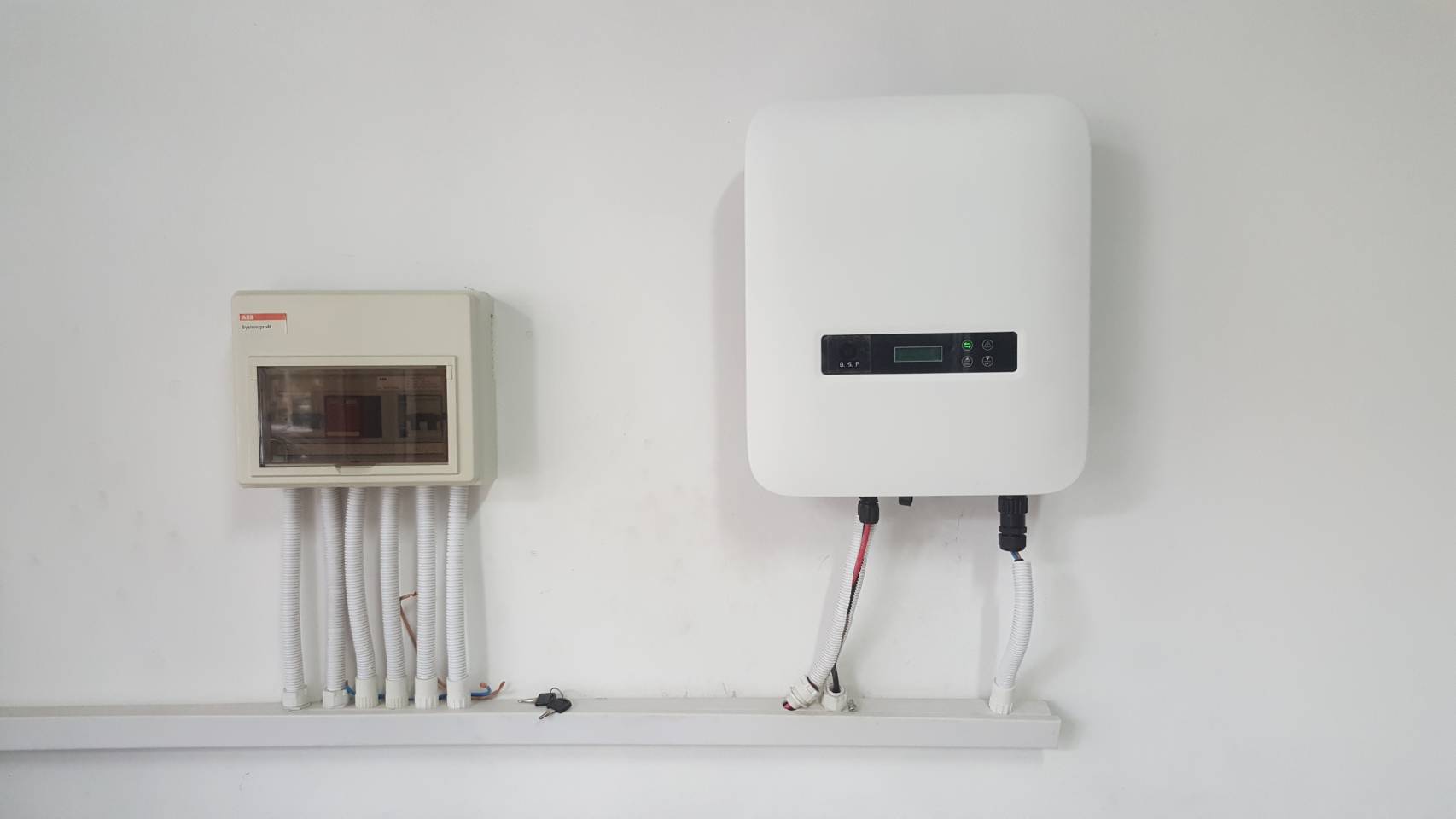 โซล่าอินเวอร์เตอร์ BSP 5kW (BSI5000MTL) + WIFI + มิเตอร์กันไฟย้อน