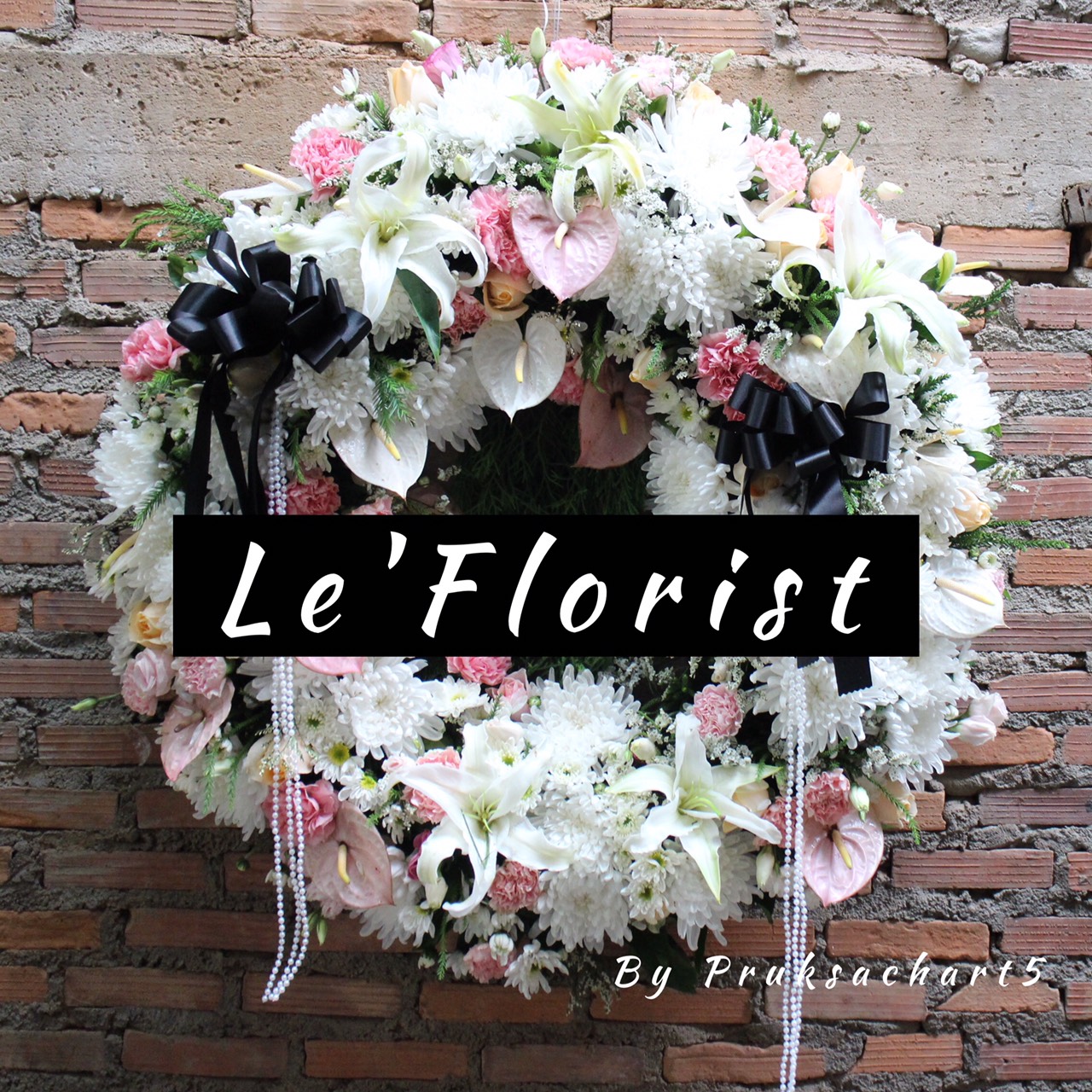 W25 Mix Flowers Wreath on Board