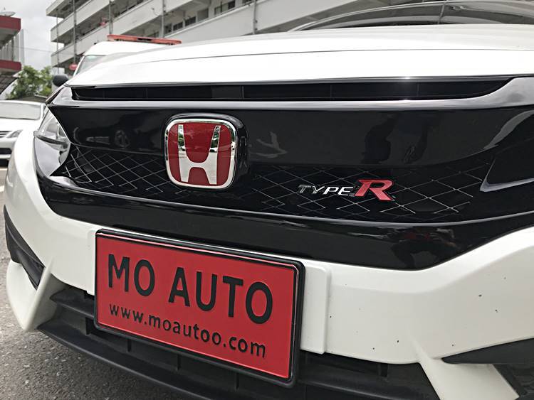 กระจังหน้าทรง TYPE-R สำหรับ CIVIC FC / FK 2016-2018 เท่านั้น