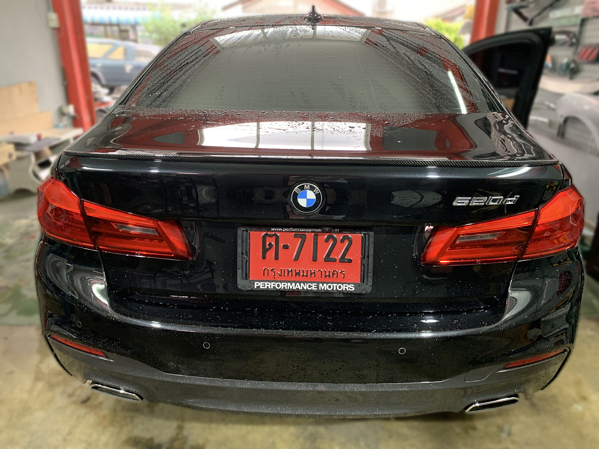 สปอยเลอร์ฝากระโปรงท้าย BMW G30 Carbon ทรง M5