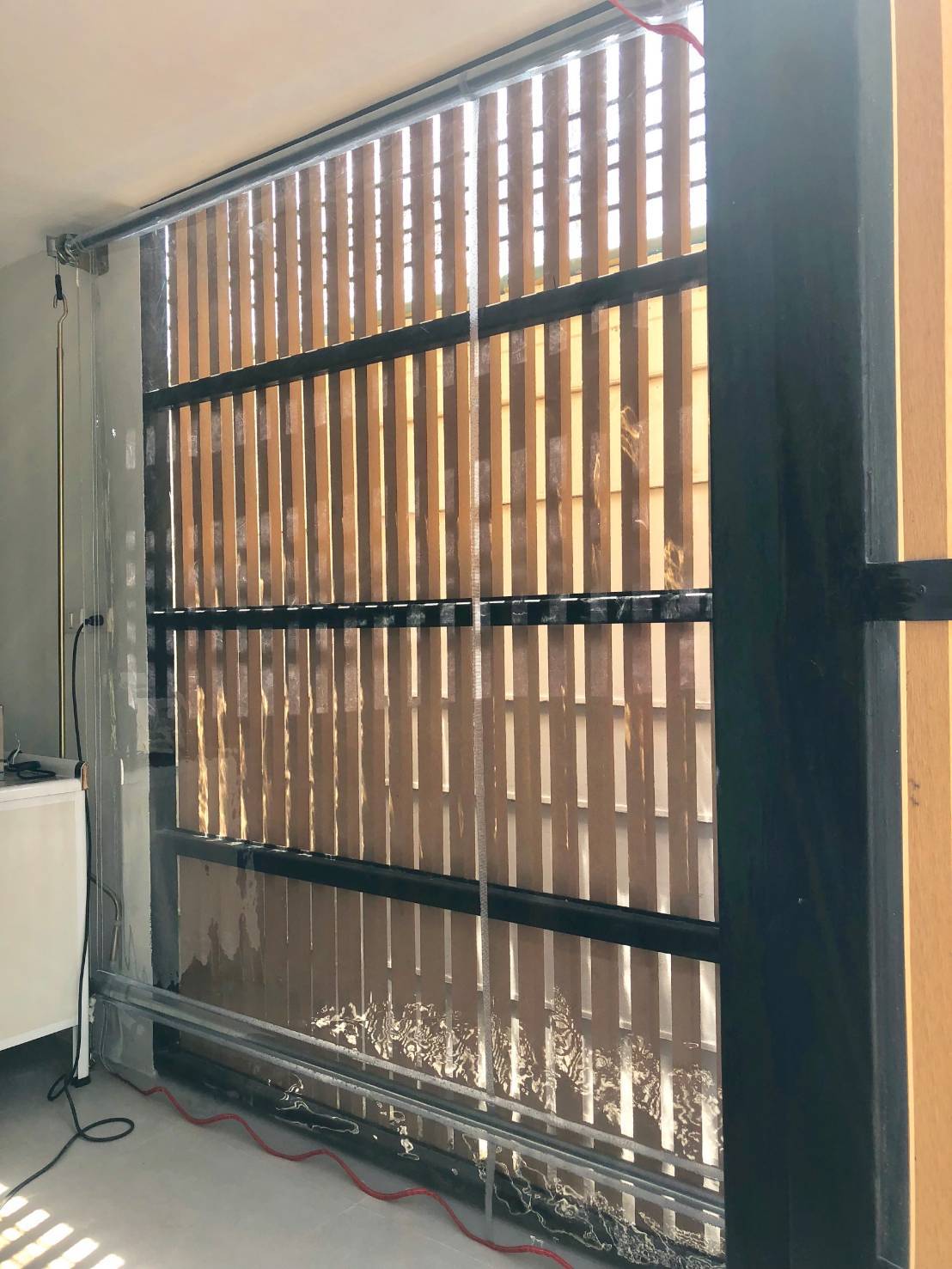 MKP TenT ผ้าใบชักรอก กว้าง 1เมตร สูง 1 เมตร (ไม่รวมเสาค้ำ) กันสาดผ้าใบ ชักรอกผ้าใบ ผ้าใบม้วนขึ้นลง ผ้าใบม้วนเก็บได้ มีทุกสี ขาว เทา ดำ น้ำเงิน แดง เขียว เหลือง ฟ้า ครีม ม่วง 1m x 1m