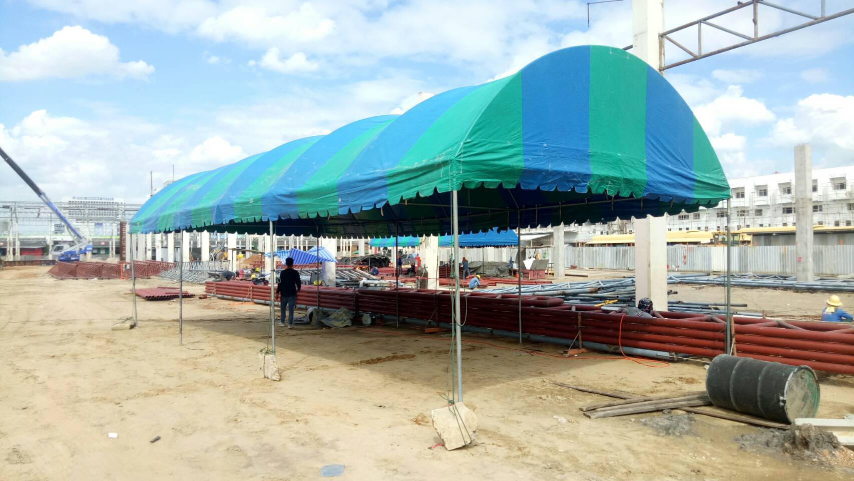 เช่าเต็นท์ทรงโค้งสีสลับ รายเดือน ขนาด 4m x 8m x 2.5m เช่าเต็นท์รายเดือนสลับสีทรงโค้ง เต็นท์โค้งเช่ารายเดือน เต็นท์ทรงโค้งเช่ารายเดือน เต็นท์ทรงโค้งเช่า