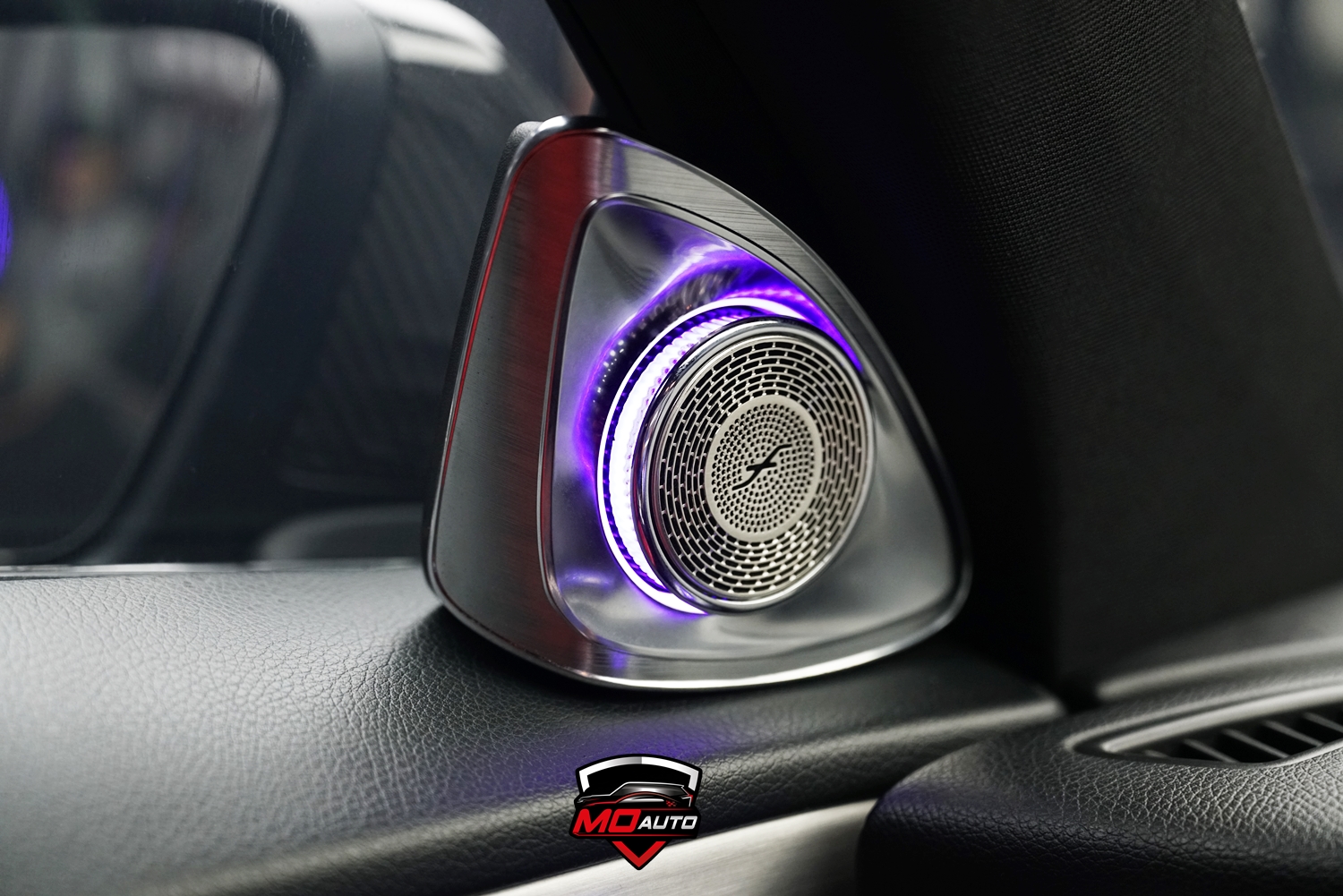 ทวิสเตอร์ 4D SOUND สำหรับ C-Coupe W205