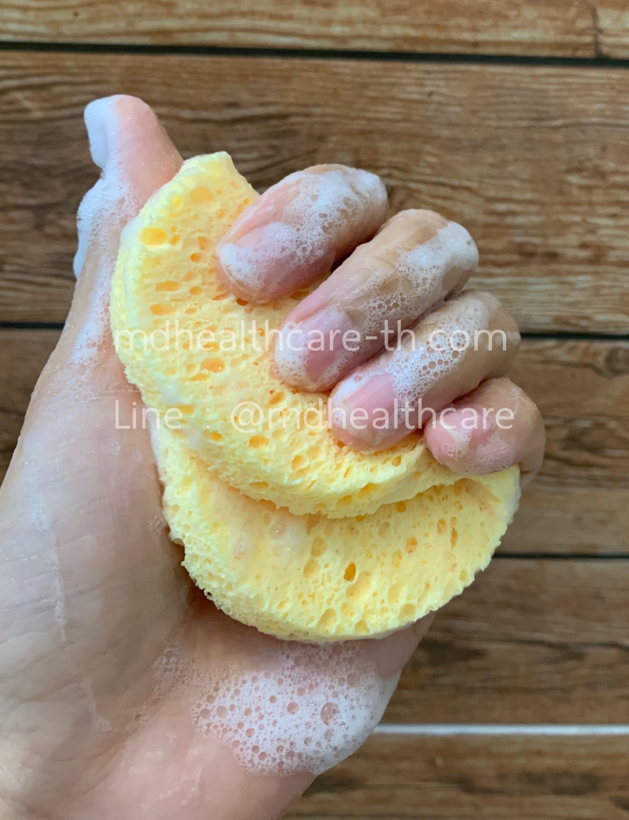 (1ชิ้น)ฟองน้ำล้างหน้า ขัดหน้า ขัดสิวเสี้ยน ขนาด11*8.5cm หนา1cm.