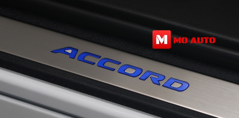 สคับเพลท LED กันรอยชายบันได ACCORD G10