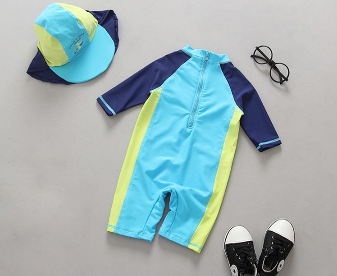 ชุดว่ายน้ำ ลาย Croc's surf สีฟ้าเขียว ไซส์ 4