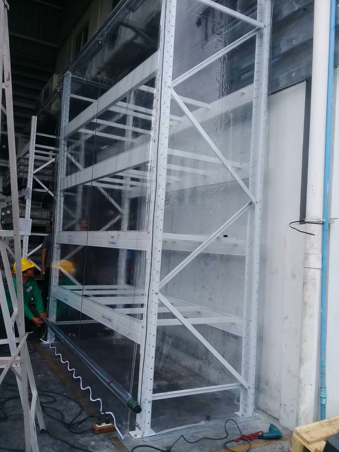 ผ้าใบชักรอก กว้าง 6เมตร สูง 5มตร (ไม่รวมเสาค้ำ) กันสาดผ้าใบ ชักรอกผ้าใบ ผ้าใบม้วนขึ้นลง ผ้าใบม้วนเก็บได้ ผ้าใบตลาดนัด มีทุกสี 6m x 5m