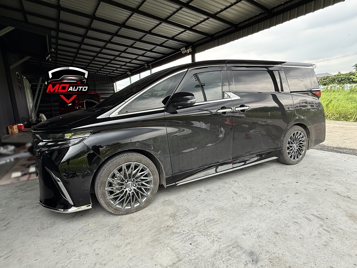 คิ้วกันกระแทกชายประตูล่าง ALPHARD 40 / VELLFIRE 40