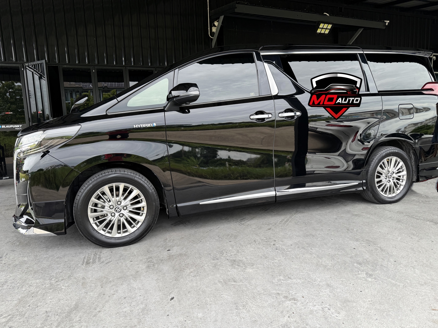 ชุดแต่งรอบคัน ALPHARD 30 HYBRID X ทรง Modellista