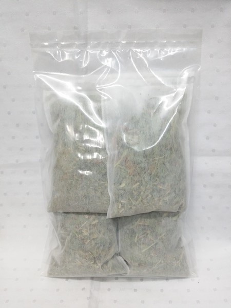 สมุนไพร "หญ้ารีแพร์(หญ้าฮี๋ยุ่ม)" ชนิดอบแห้ง บรรจุซองๆ ละ 4 ซองเล็กๆ ละ 20 กรัม