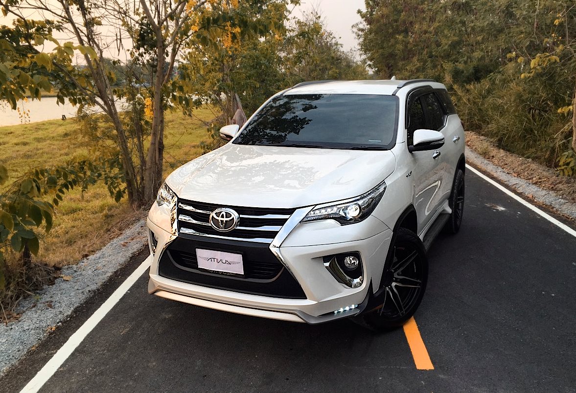 ชุดแต่งรอบคัน Ativus New Fortuner