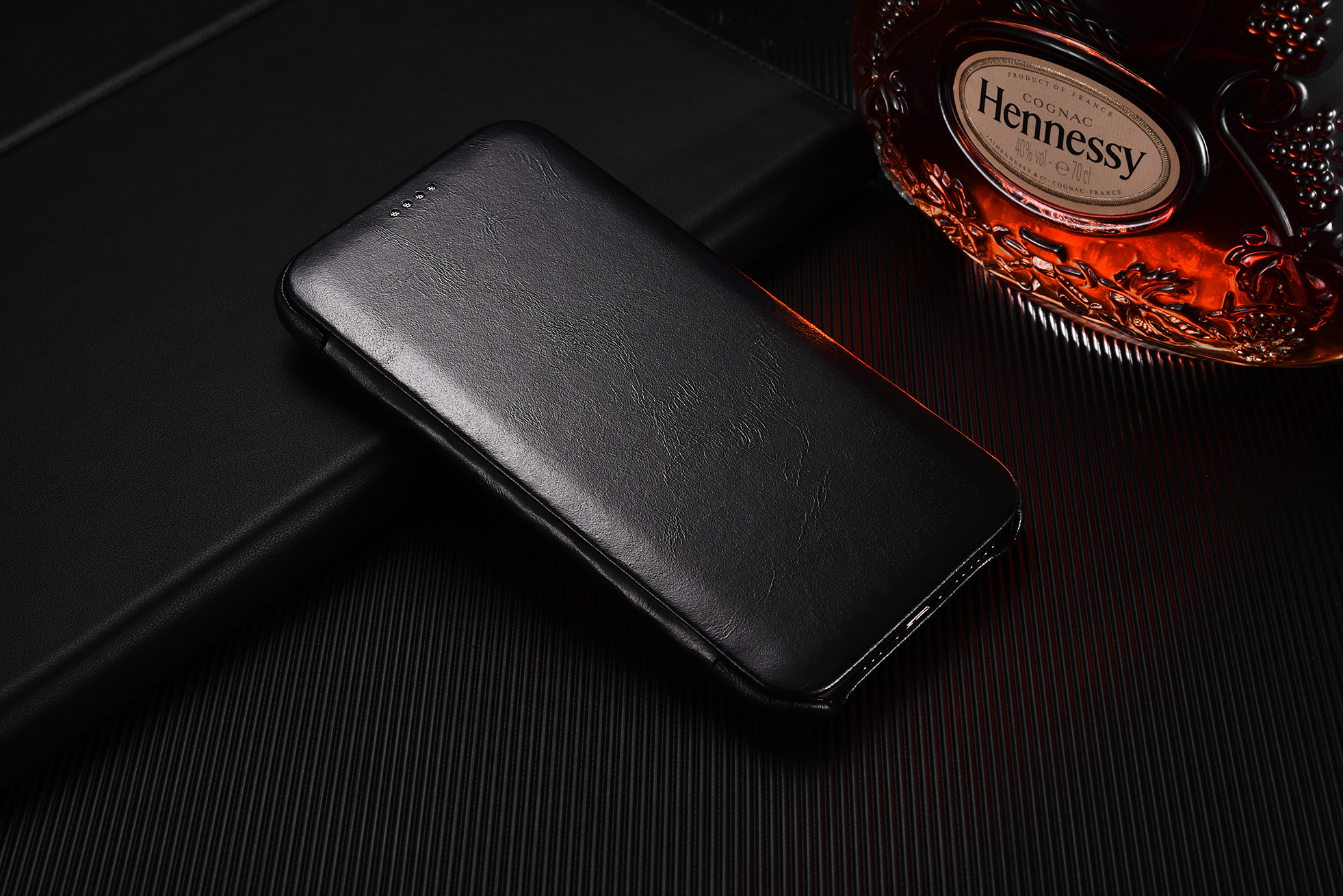 Case iPhone 11 # Pre-order * ICARER หนังวัวแท้ Folio Case หนังวัวแท้คุณภาพ + พลาสติก *
