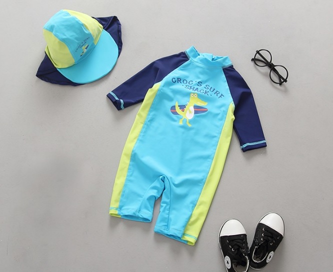 ชุดว่ายน้ำ ลาย Croc's surf สีฟ้าเขียว ไซส์ 4