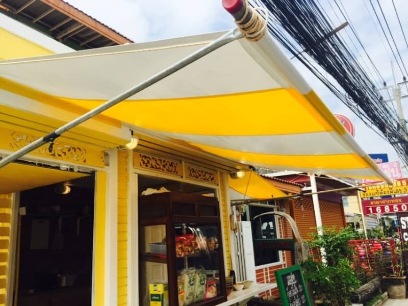 ผ้าใบชักรอก กว้าง 6เมตร สูง 5มตร (ไม่รวมเสาค้ำ) กันสาดผ้าใบ ชักรอกผ้าใบ ผ้าใบม้วนขึ้นลง ผ้าใบม้วนเก็บได้ ผ้าใบตลาดนัด มีทุกสี 6m x 5m