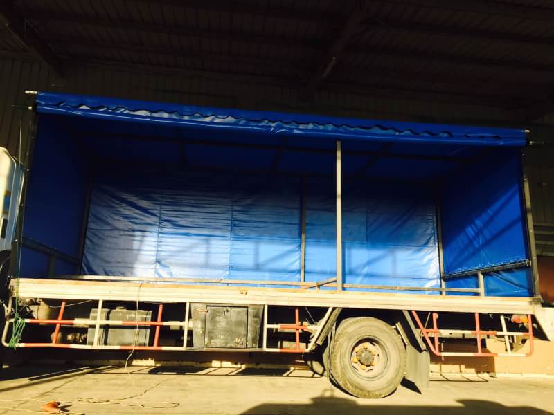ผ้าใบกันฝน ขนาดกว้าง 10m x ยาว 4m ผ้าใบคลุมสินค้า ผ้าใบกันน้ำ ผ้าใบกันแดด ผ้าใบคูนิล่อน ผ้าใบโรงงาน ผ้าใบอุตสาหกรรม ผ้าใบคลุมเครื่องจักร ผ้าใบเต็นท์ ผ้าใบคลุมสระน้ำ ผ้าใบคลุมกองดิน ผ้าใบนิคมอุตสาหกรรม ผ้าใบรถระบะ ผ้าใบคลุมรถสิบล้อ ผ้าใบกูบรถไฟ ผ้าใบรถบรรท