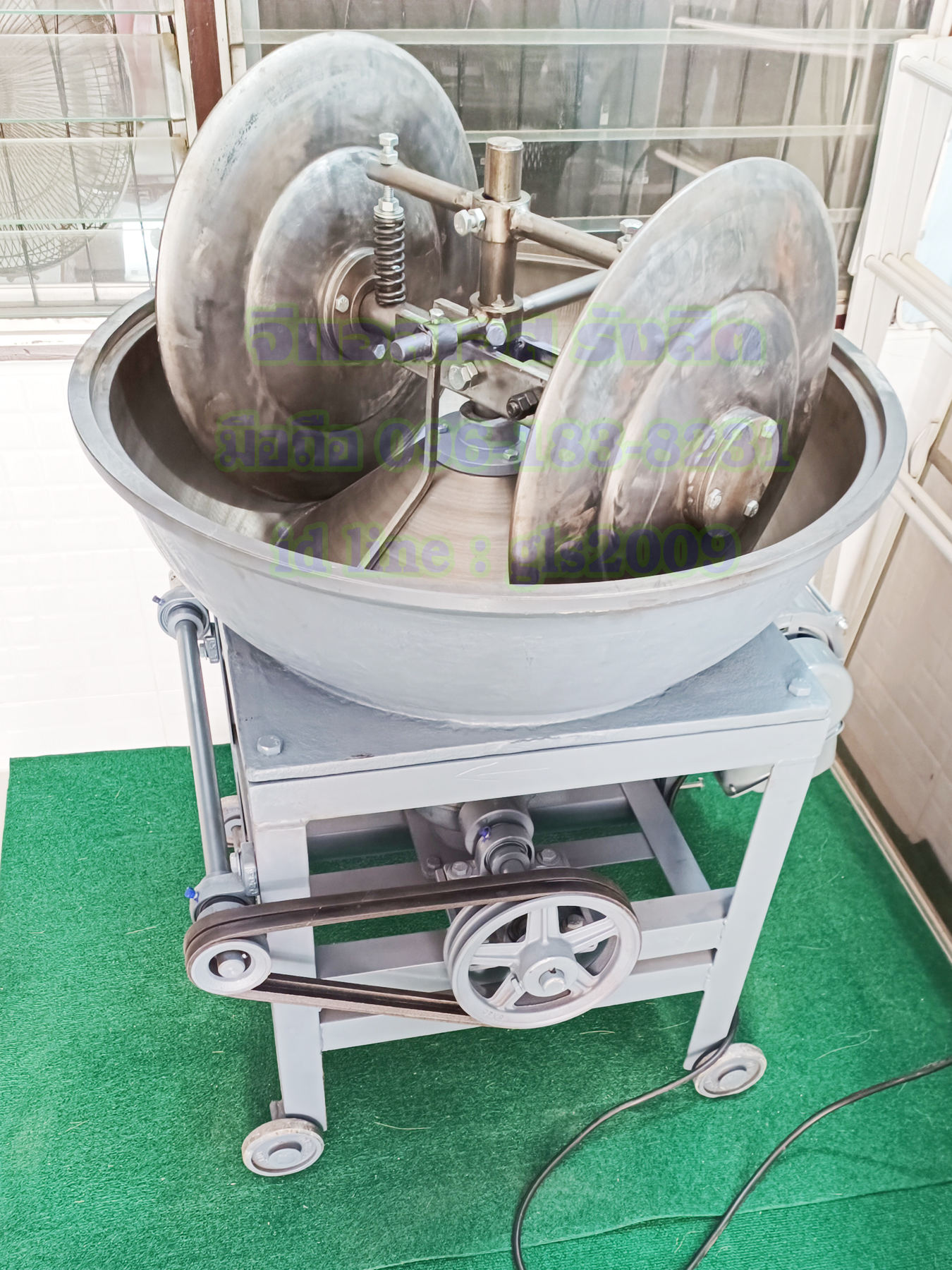 เครื่องบดสมุนไพร30นิ้วมอเตอร์2แรง