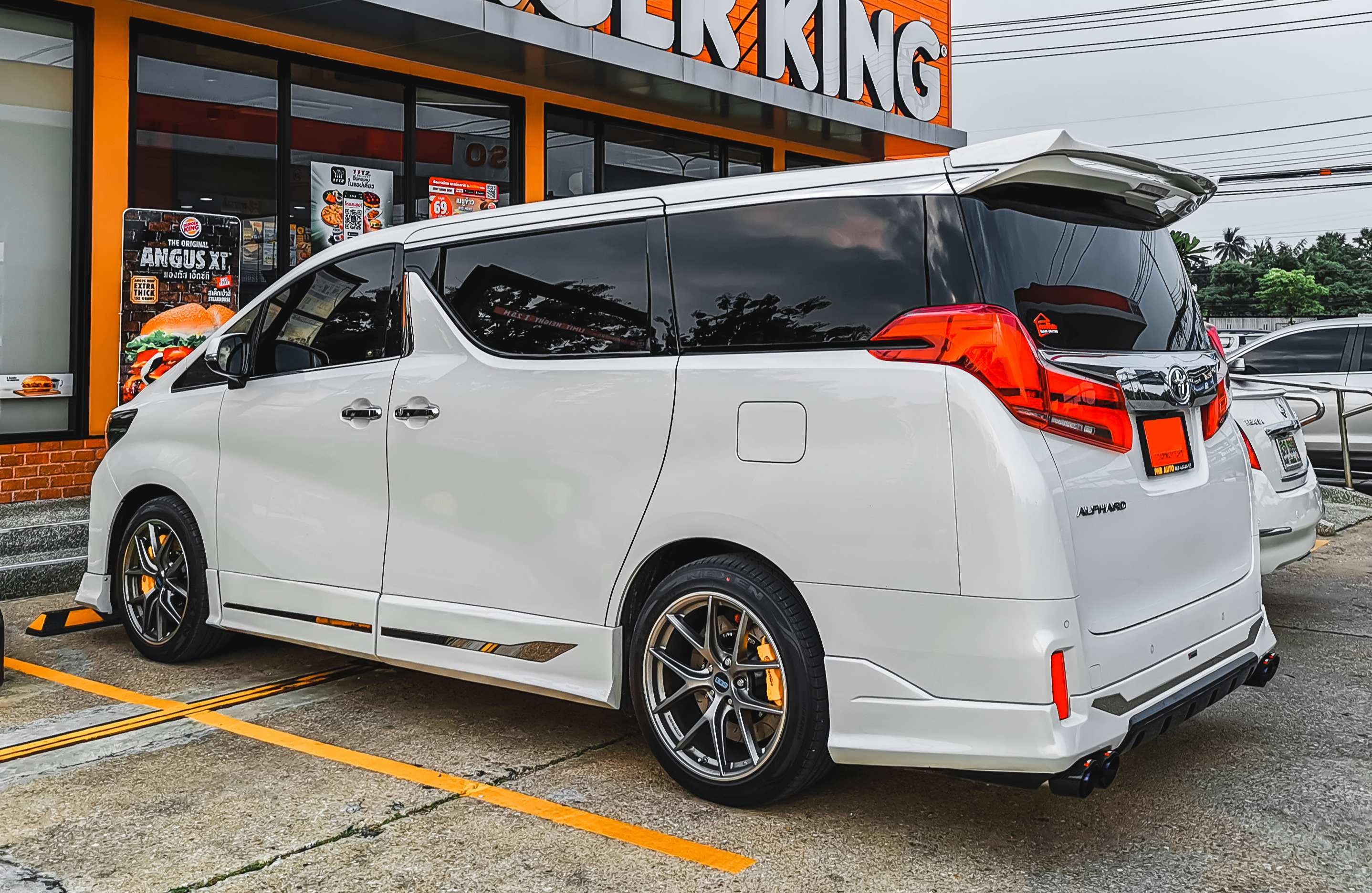 ชุดแต่งรอบคัน ZERCON-X ALPHARD 30 MC