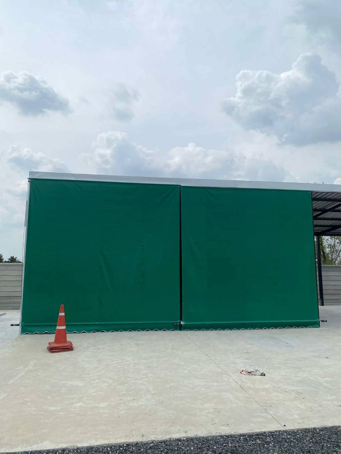 MKP TenT ผ้าใบชักรอก กว้าง 1เมตร สูง 1 เมตร (ไม่รวมเสาค้ำ) กันสาดผ้าใบ ชักรอกผ้าใบ ผ้าใบม้วนขึ้นลง ผ้าใบม้วนเก็บได้ มีทุกสี ขาว เทา ดำ น้ำเงิน แดง เขียว เหลือง ฟ้า ครีม ม่วง 1m x 1m