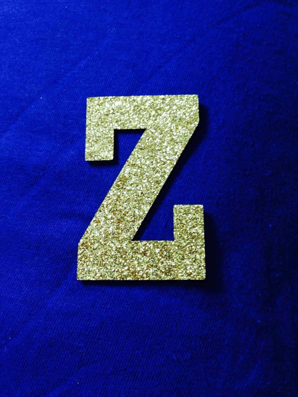 ตัวรีดกากเพชรสีทอง(5cm) ตัวอักษร Z