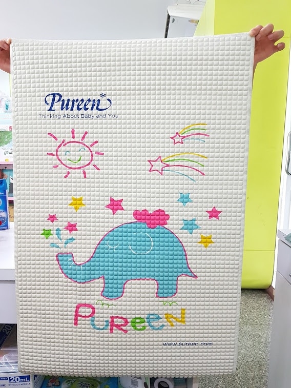 Pureenยางรองปูนอน ยางรองกันเปื้อน size L 60*90 ซม.
