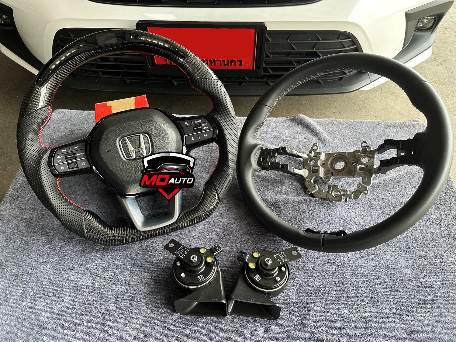 พวงมาลัย LED คาร์บอนแท้ CIVIC FE