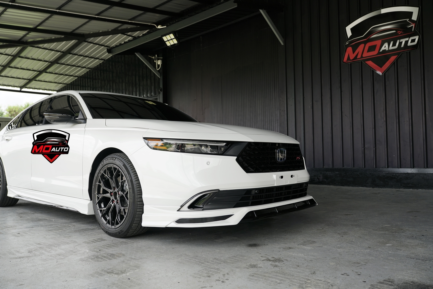 ชุดแต่งสเกิร์ตรอบคัน NEW ACCORD G11 ทรง M-STYLE