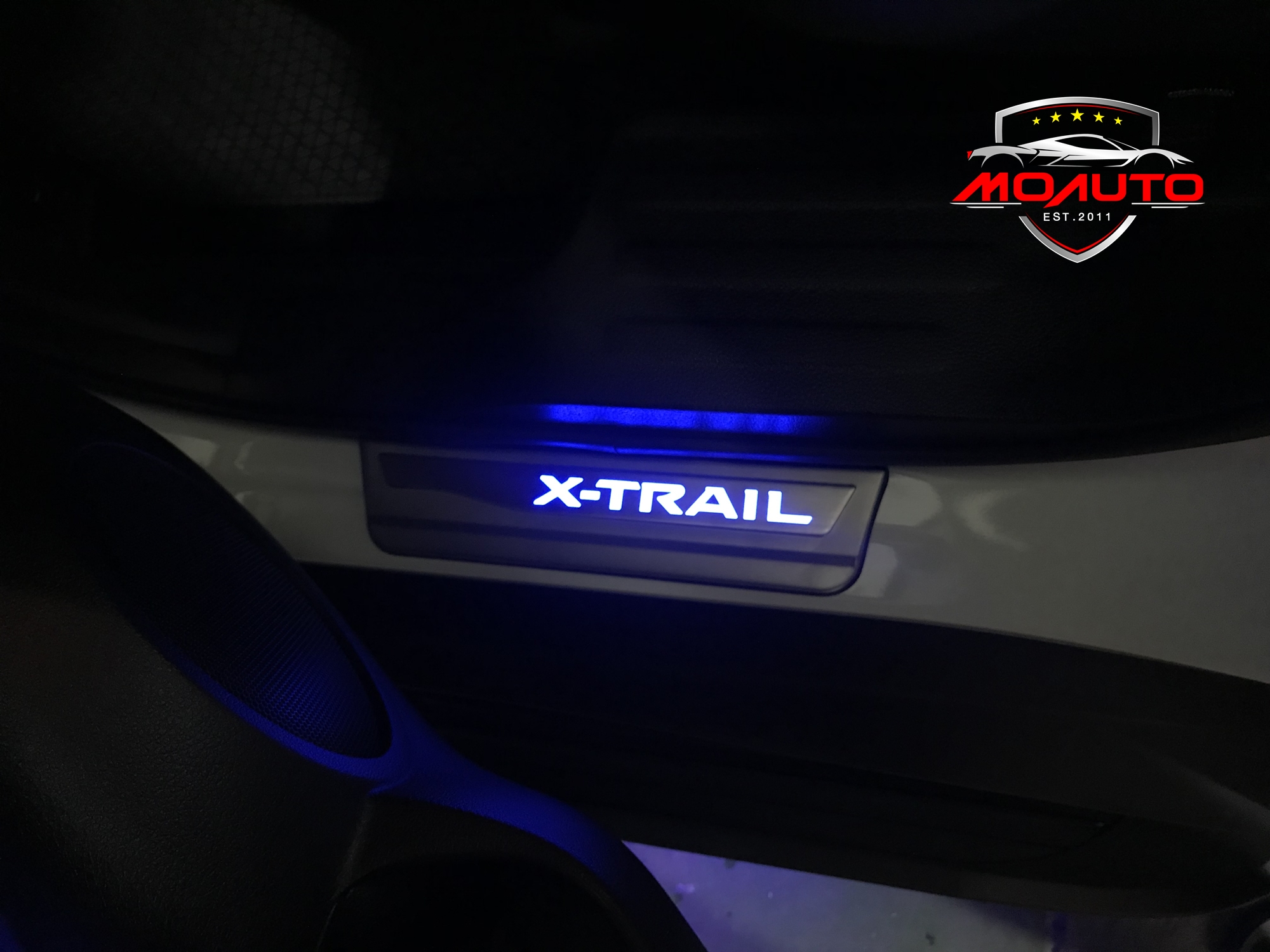 สคัลเพลท LED สีน้ำเงิน Nissan X-Trail