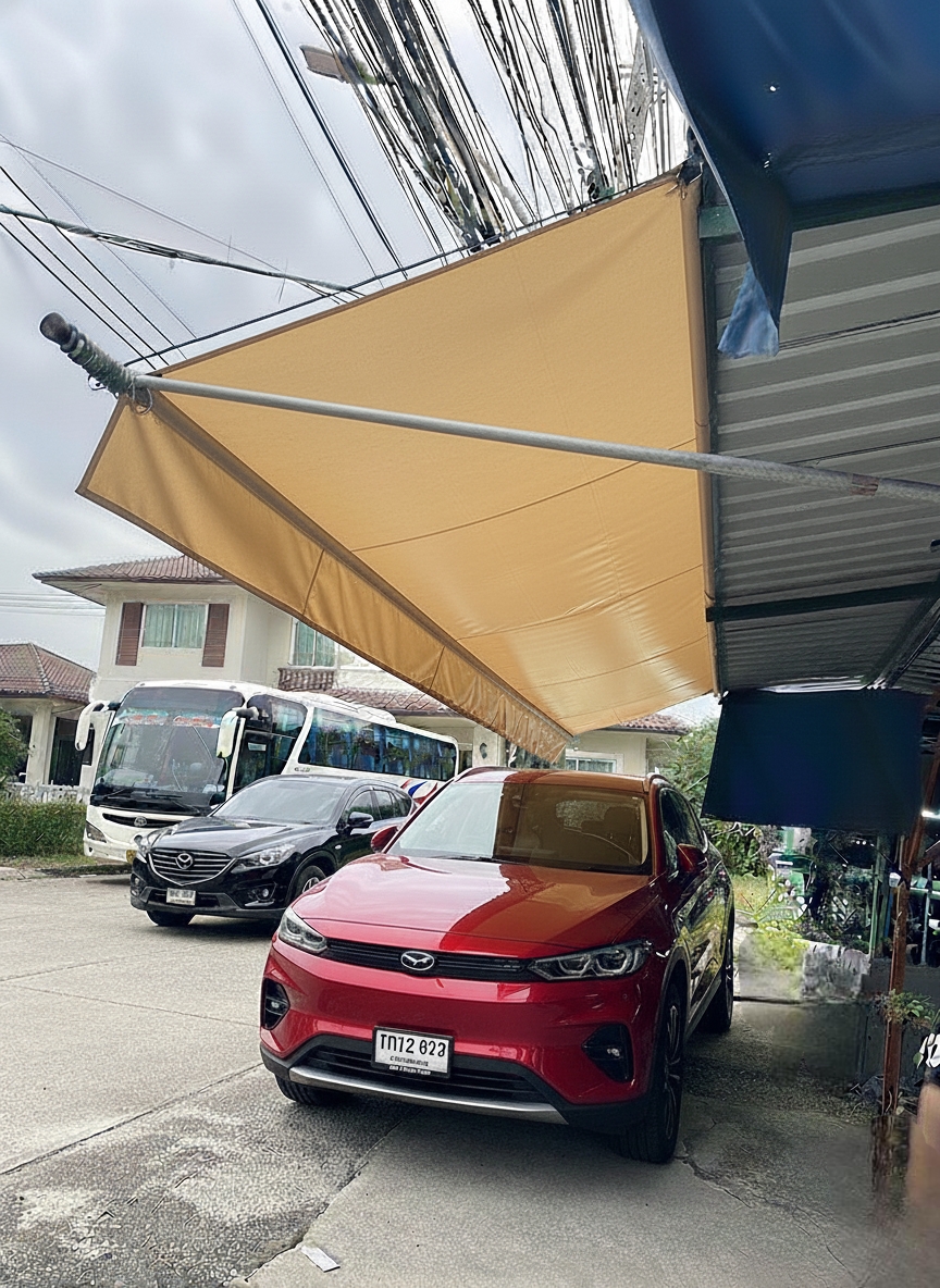 MKP TenT ผ้าใบชักรอก ขนาด กว้าง 2m สูง 2.5m (ไม่รวมเสาค้ำ) ผ้าใบกันสาด ผ้าใบกันฝน ผ้าใบม้วนกันฝน ผ้าใบม้วนกันแดด มีทุกสี 2m x 2.5m