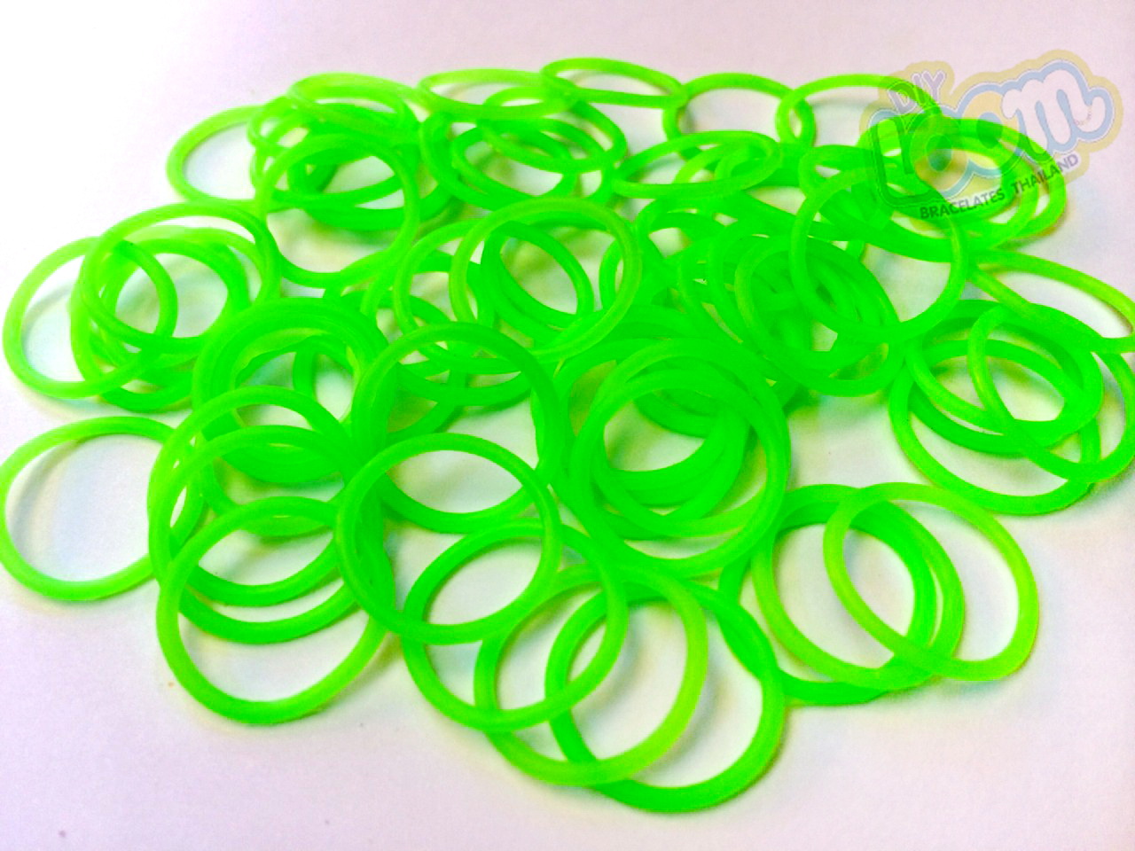 รุ่นลิมิเต็ดทรงโดนัท(Smaller Size) สีเขียวนีออน 300 เส้น (DG)