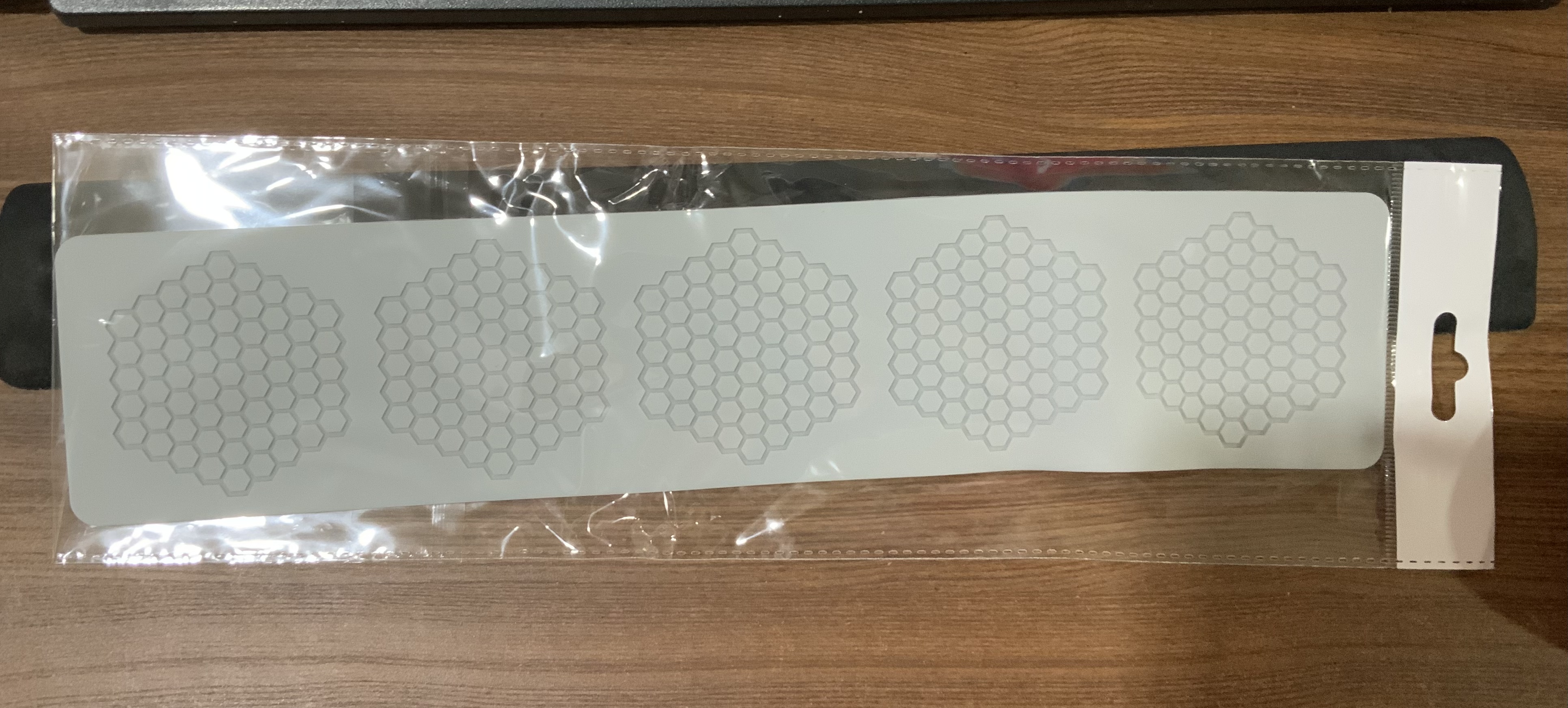 แม่พิมพ์ซิลิโคน รังผึ้ง 6*6*0.1 cm 5 ช่อง 005241