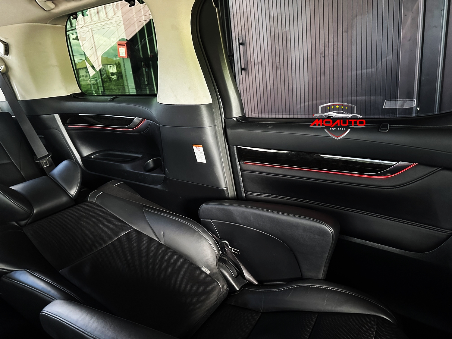 ไฟ Ambient light ตรงรุ่นสำหรับ ALPHARD / VELLFIRE 2016-2023