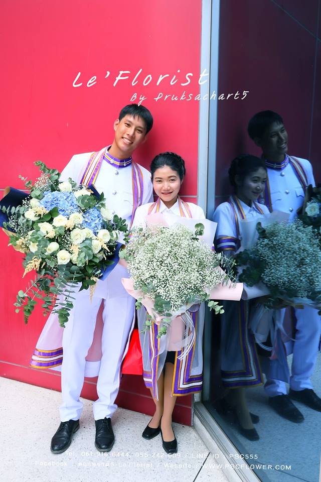 ช่อดีไซน์ดอกผสม กุหลาบขาวนอก+ไฮเดรนเยีย