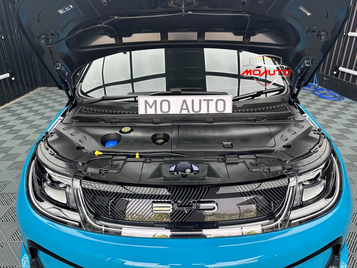 แผ่นปิดใต้ฝากระโปรงหน้าพร้อมช่องเก็บของ BYD DOLPHIN