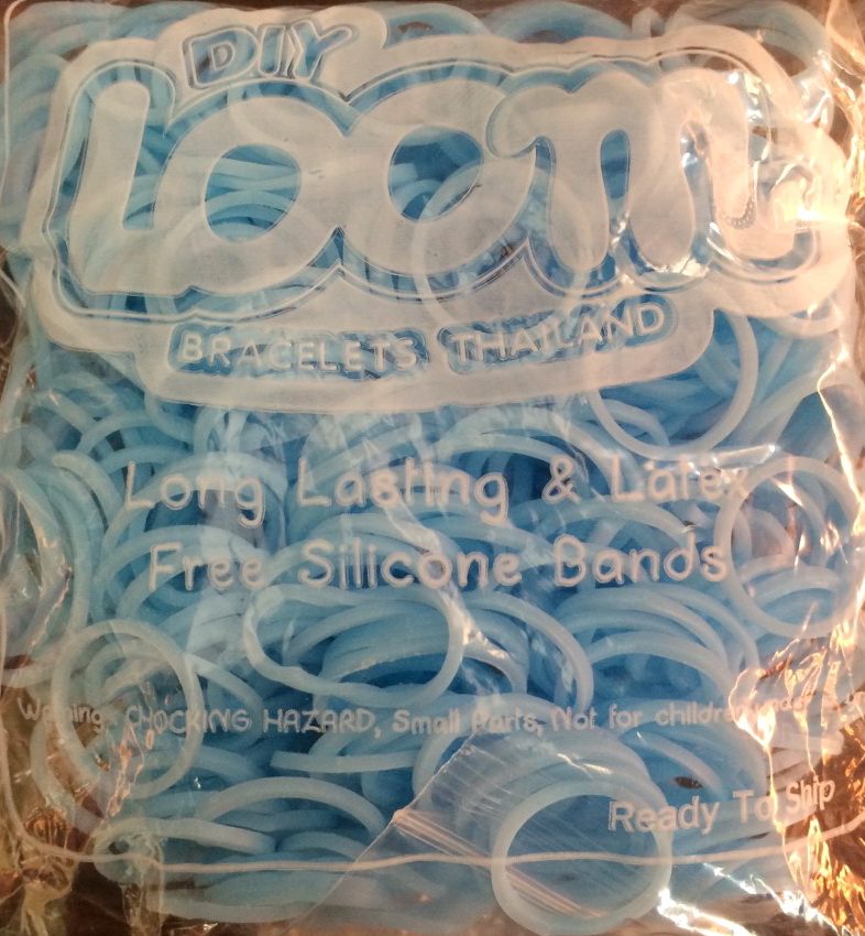 100% Silicone Loom Band รุ่นเรืองแสง(Glow in the dark )/ สีฟ้าพาสเทล 600 เส้น(GPB)