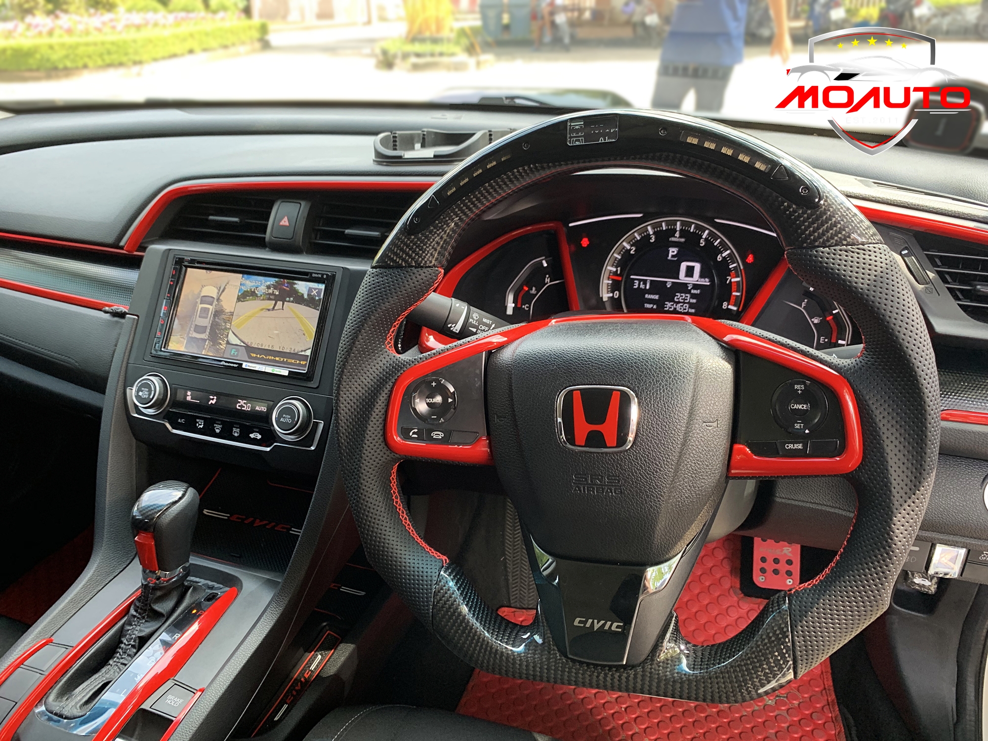 พวงมาลัย LED คาร์บอนแท้ พร้อมหน้าจอแสดงผล CIVIC FC / FK